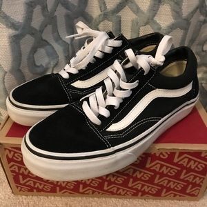 Women’s Old Skool Vans size 6.5